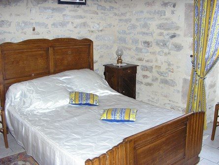 Chambre de caractère. Lot 140. Ambiance typique.